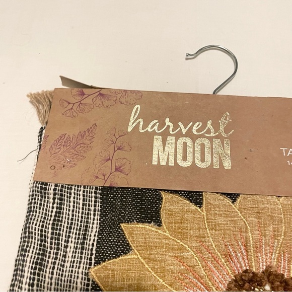 Harvest Moon Table Runner Decor with Sunflower and Pumpkin Design - Picture 4 of 16